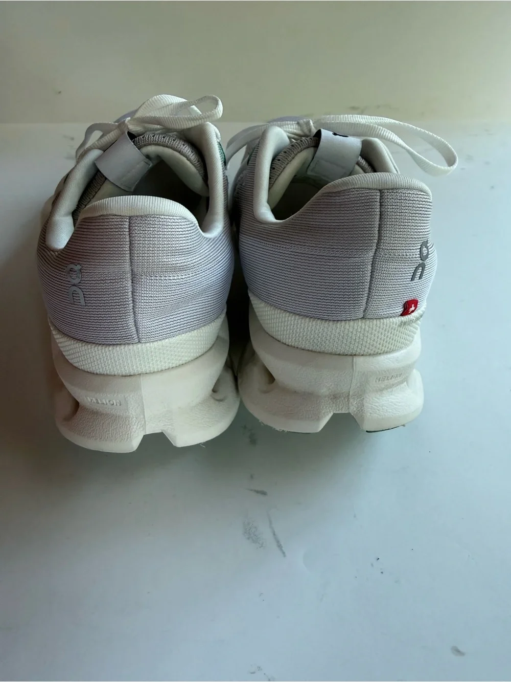 On Running Cloudsurfer Sneaker